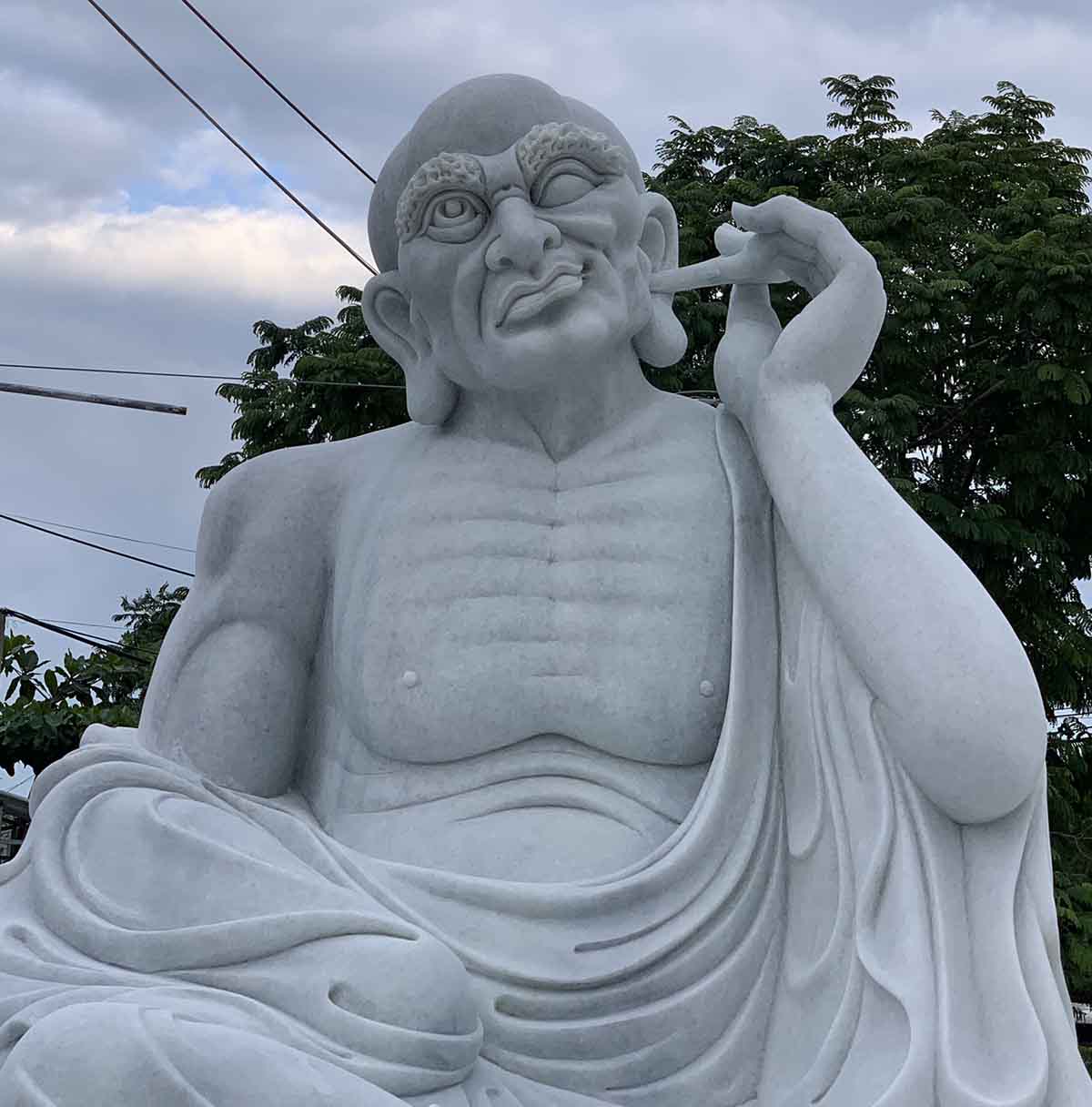 Tượng La Hán Khoái Nhĩ